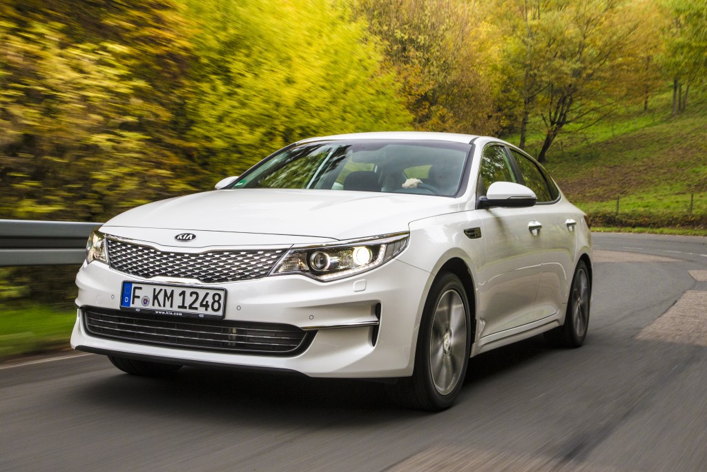 Kia_Optima_10_2015_8015