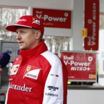 Návštěva Kimiho Räikkönena na čerpací stanici Shell v Ostravě (1)