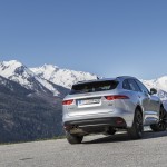 F-Pace_RhodiumSilver_06