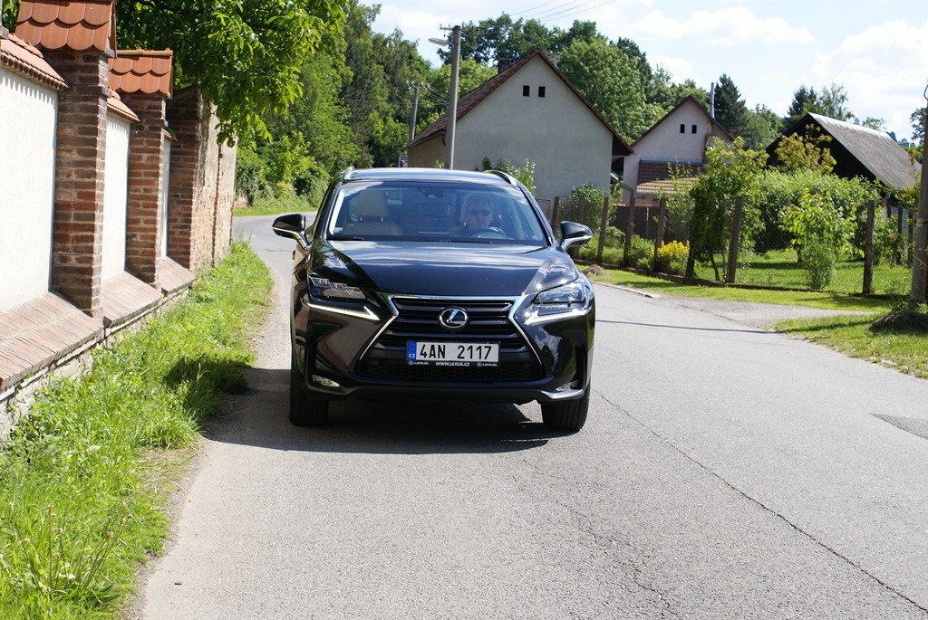 Lexus NX 200t