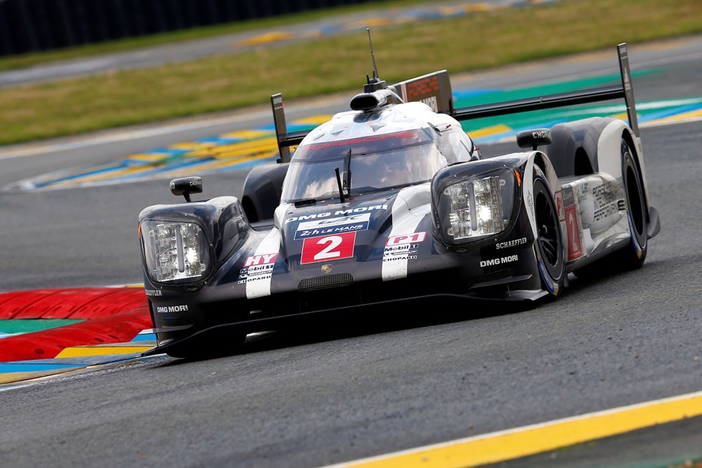 Porsche 919 Hybrid, Porsche Team: Romain Dumas, Neel Jani, Marc Lieb