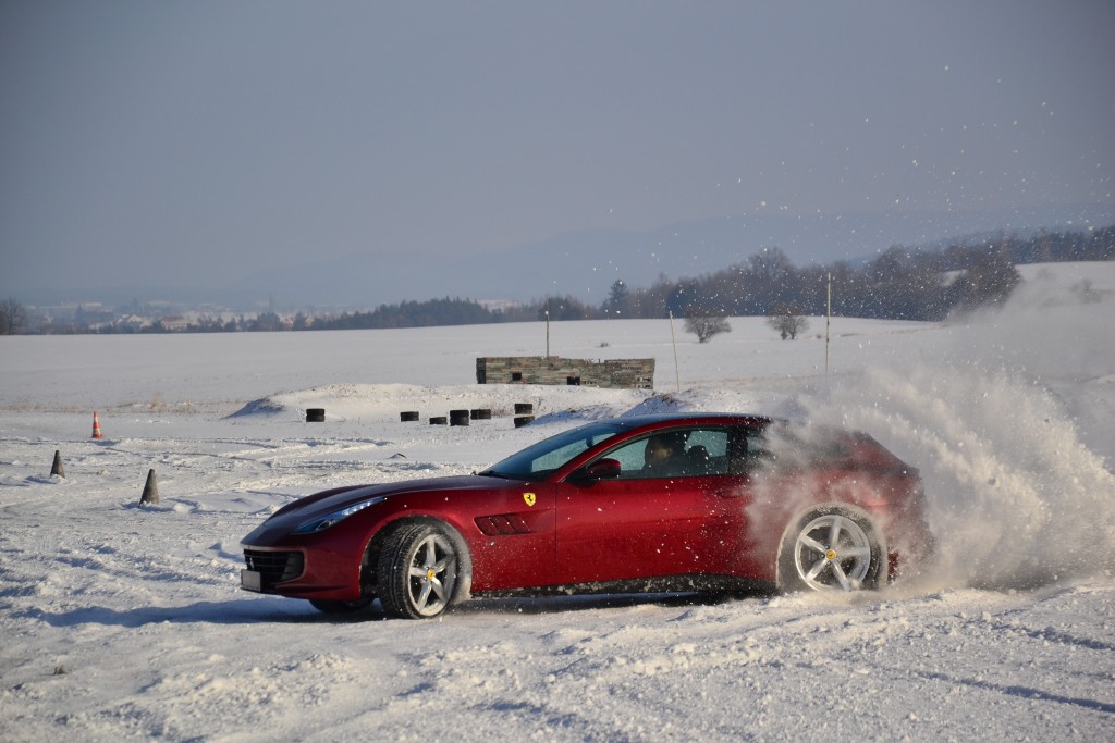 Scuderia_Winter_Drive_001