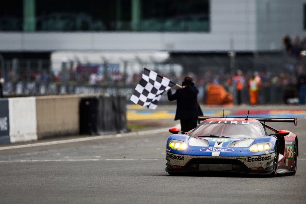 Ford GT_Vítěz závodu 24 hodin Le Mans 2016