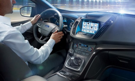 Ford SYNC 3 již dnes podporuje ovládání hlasem