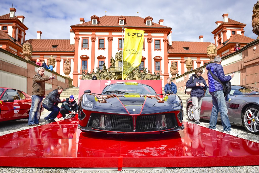 Ferrari_Praha_03
