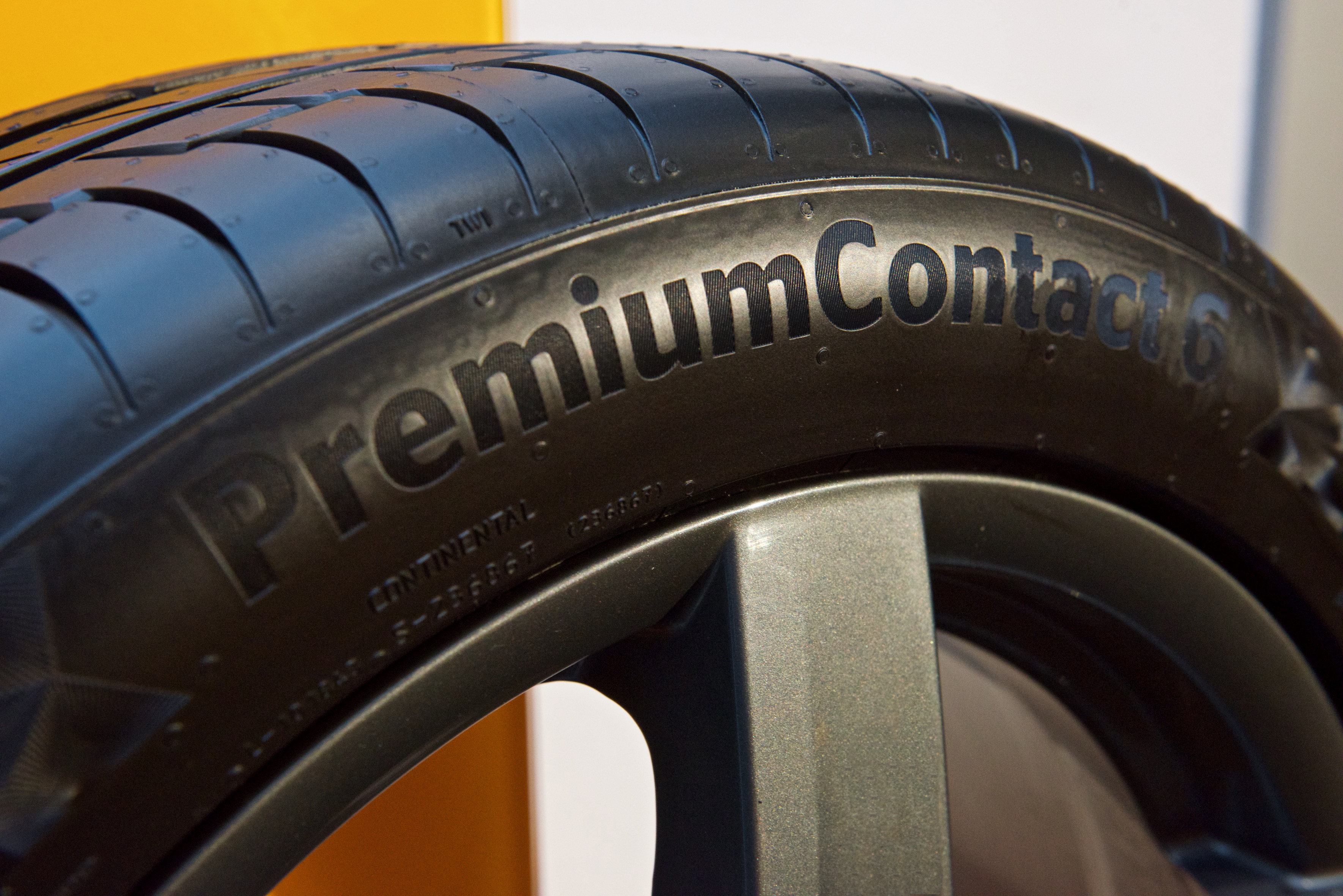 Шины continental. Continental PREMIUMCONTACT 6. Шины Continental PREMIUMCONTACT. Автомобильная шина Continental PREMIUMCONTACT 6 215/65 r16 98h летняя. Шины Continental PREMIUMCONTACT 6 215/60 r16.
