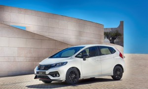 HONDA REVEALS FRESH LOOK AND NEW ENGINE OPTION FOR JAZZ SUPERMINI