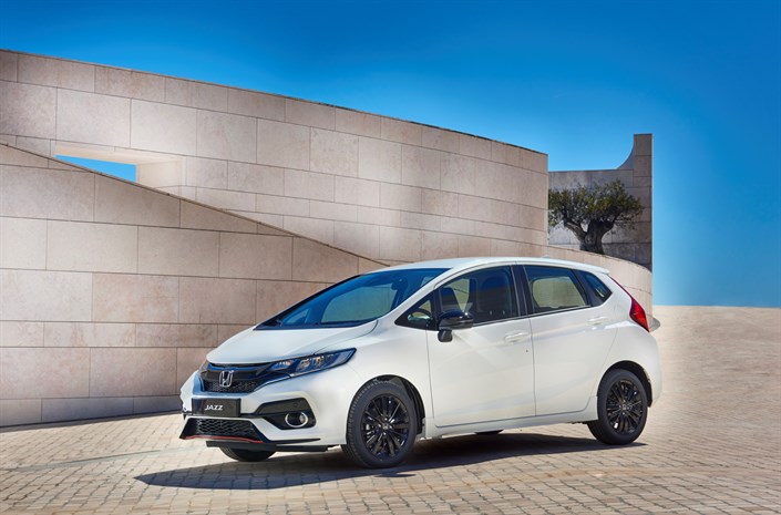 HONDA REVEALS FRESH LOOK AND NEW ENGINE OPTION FOR JAZZ SUPERMINI