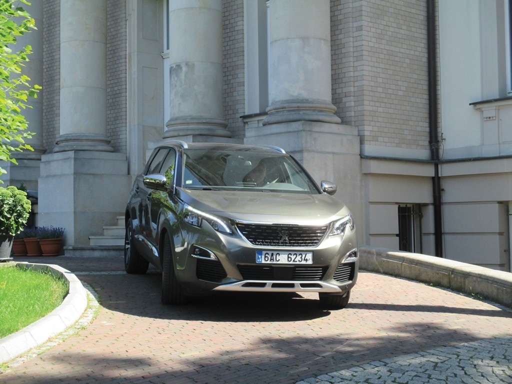 Peugeot 5008 (1) velká