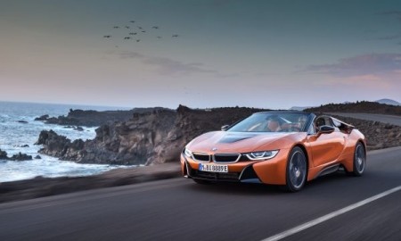 P90285377_lowRes_the-new-bmw-i8-roads