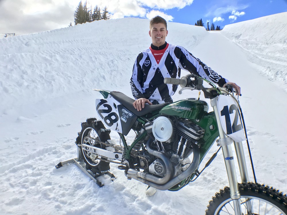 Harley na sněhu2