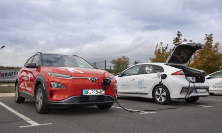 hyundai ioniq mobile charger2