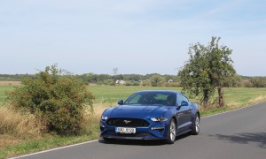 Ford Mustang (5) velká