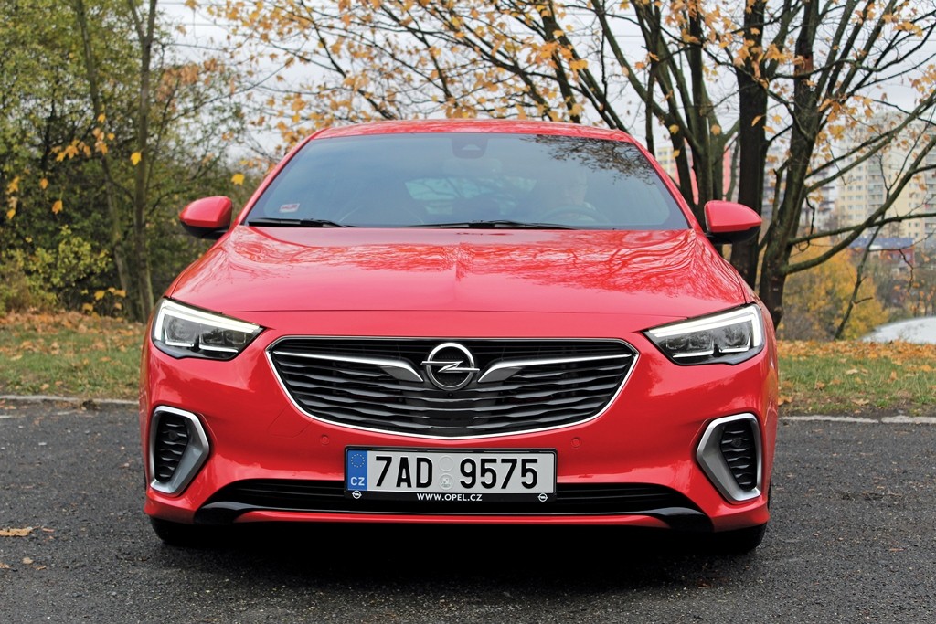 Opel Insignia (2)