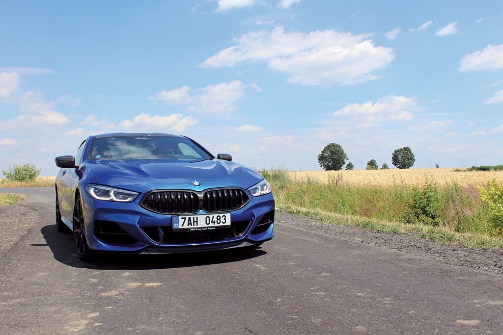 BMW 8 kupe velka