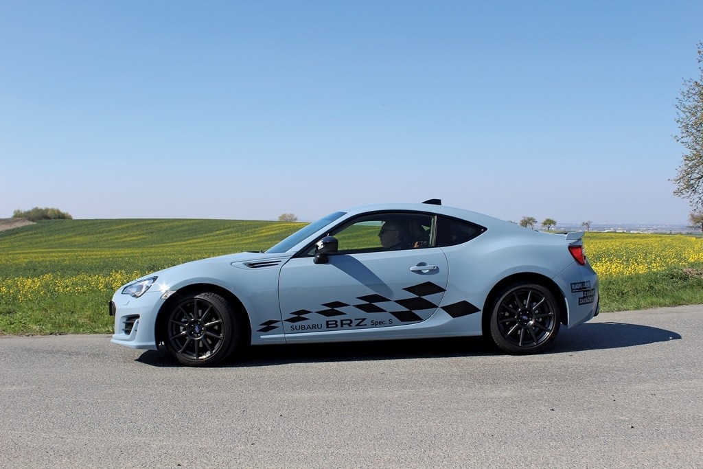 Subaru BRZ (2)