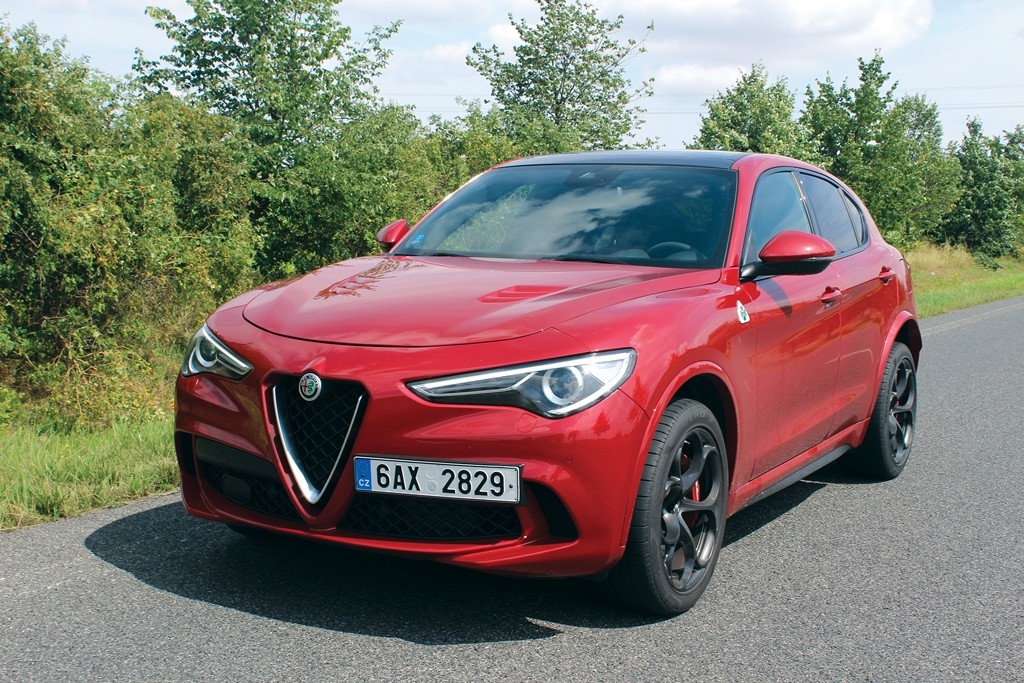 Alfa Romeo Stelvio (1)