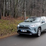 Toyota RAV4 (1)