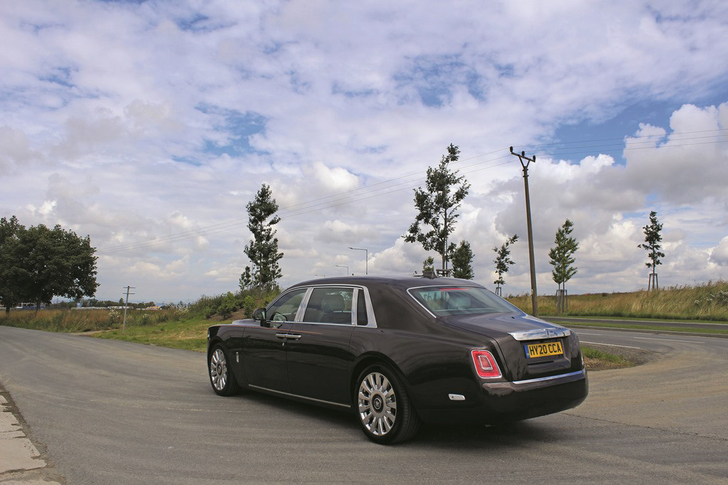 Rolls-Royce Phantom (5)