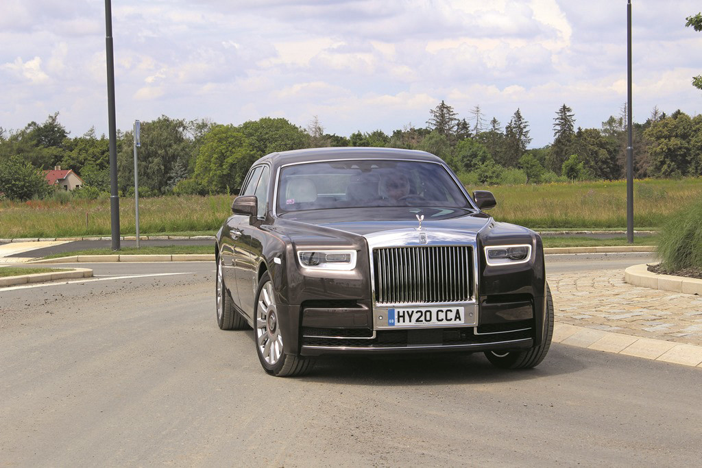 Rolls-Royce Phantom (7)