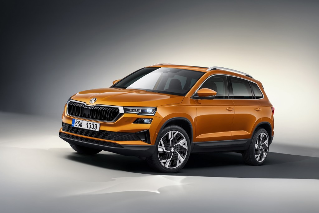 16_SKODA_KAROQ-1920x1281