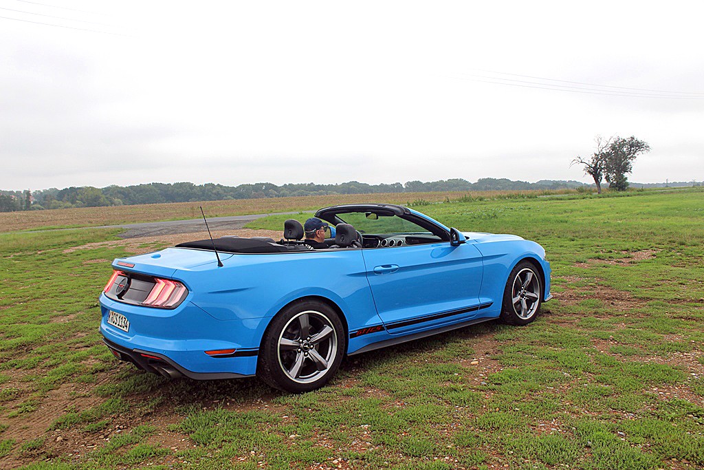 Ford Mustang (4)