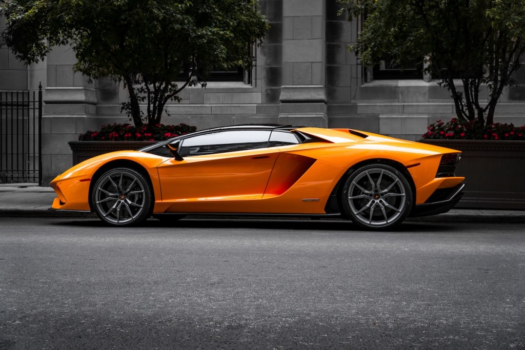 Lamborghini_ Unsplash