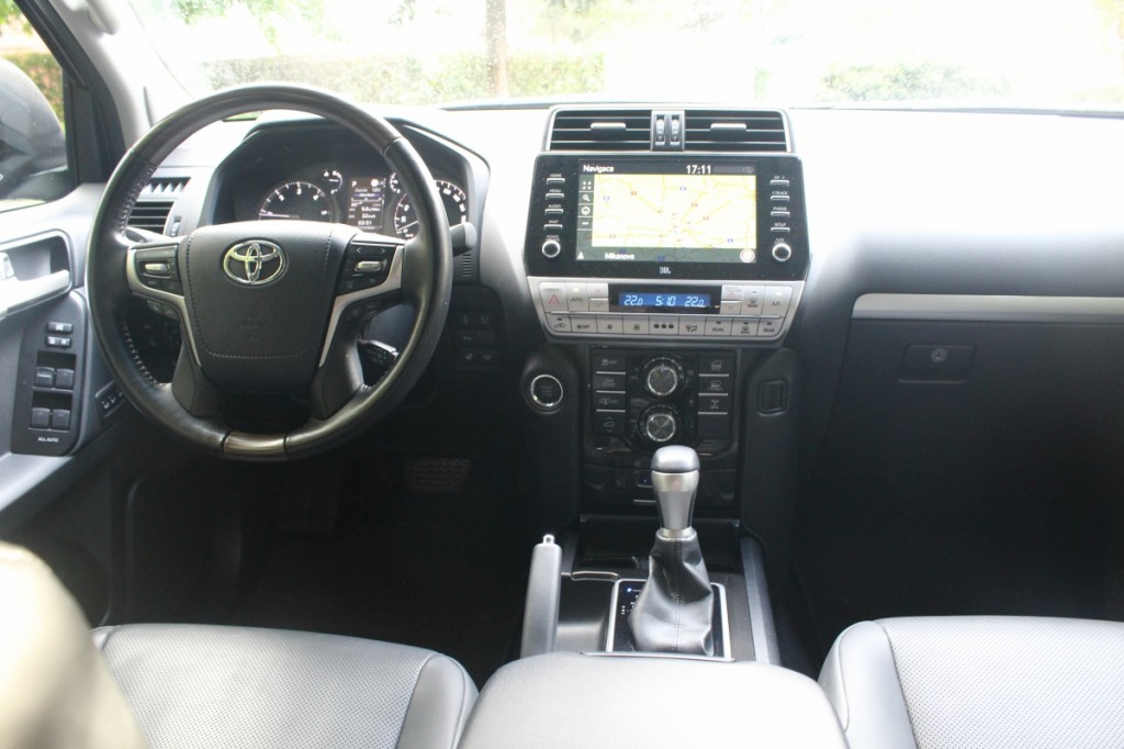 Toyota Landcruiser (6)