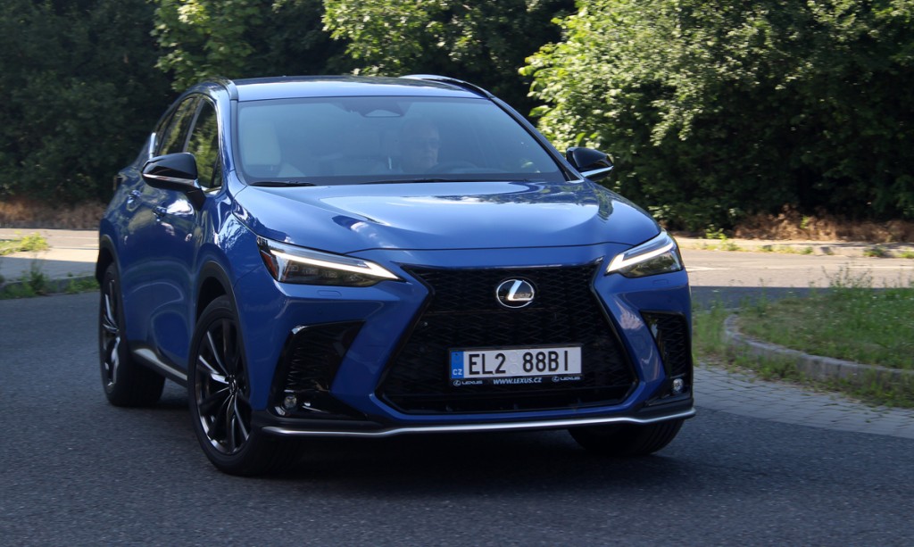 Lexus NX (1)