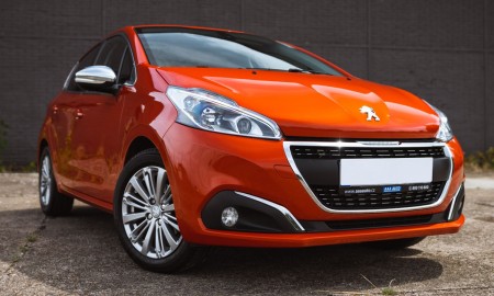 Peugeot 208 aut oranzova-02