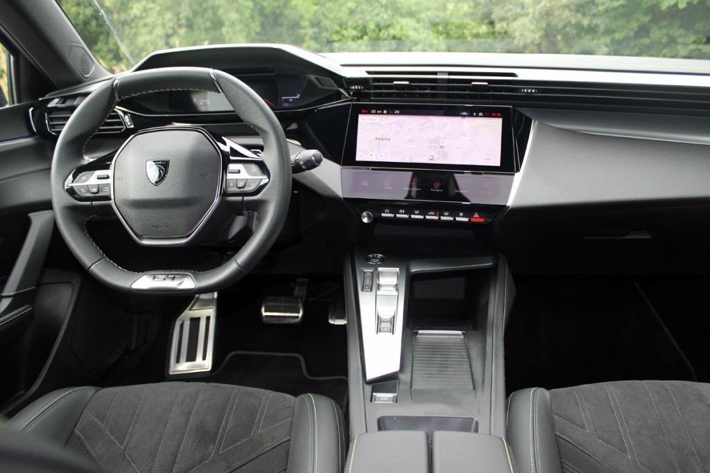 Peugeot 308 (8)