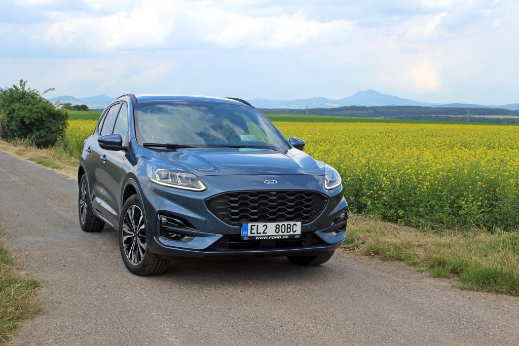 Ford Kuga plug-in hybrid (2)