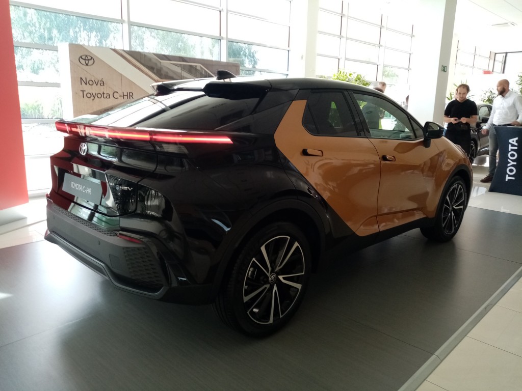 Toyota C-HR