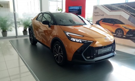 Toyota C-HR 3