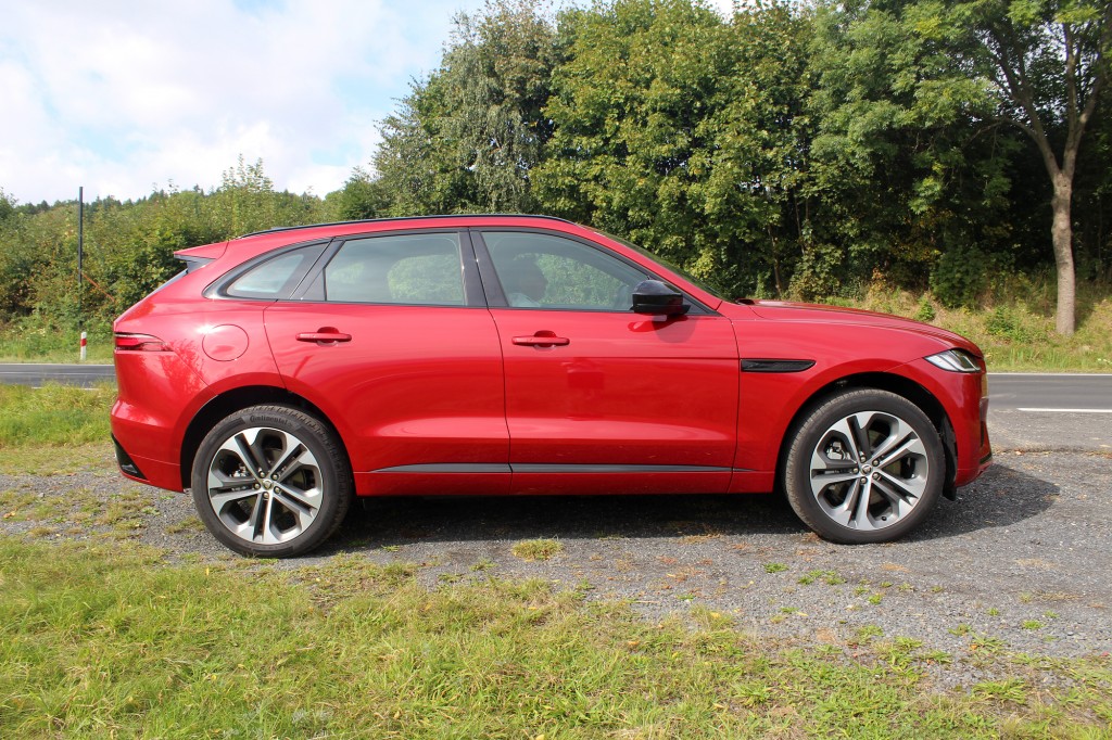 Jaguar F-Pace (3)