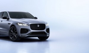 F-PACE 90th anniversary front34