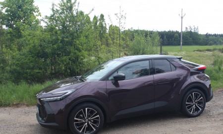 Toyota CHR (8)