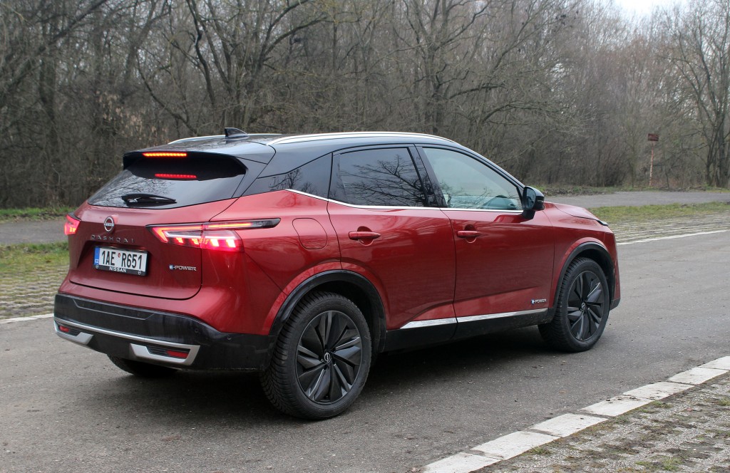 Nissan Qashqai (2)