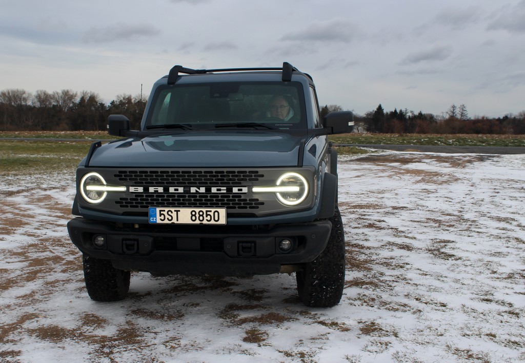 Ford Bronco (1)