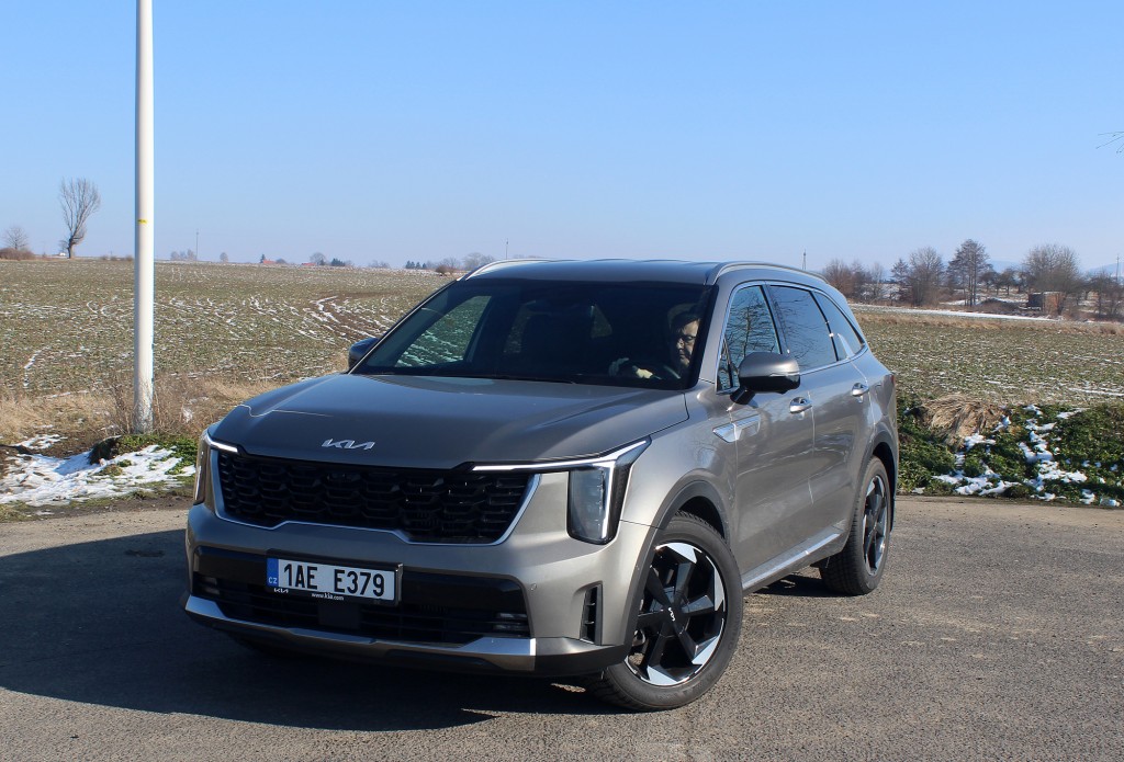 Kia Sorento (4)