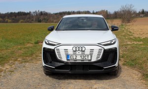 Audi Q6 etron (2)