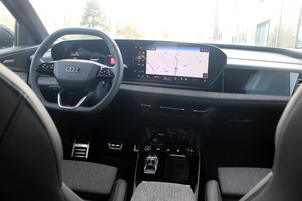 Audi Q6 etron (4)