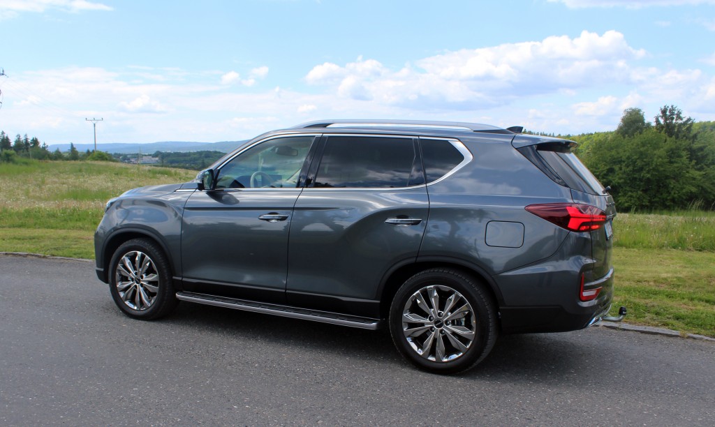 Ssangyong rexton (4)
