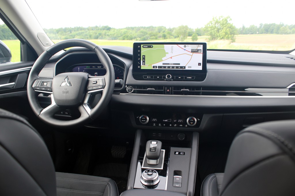 Mitsubishi Outlander (3)